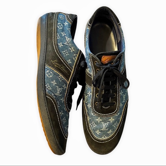 Mens authentic Louis Vuitton monogrammed blue denim w/ navy blue suede detailing - Picture 11 of 12